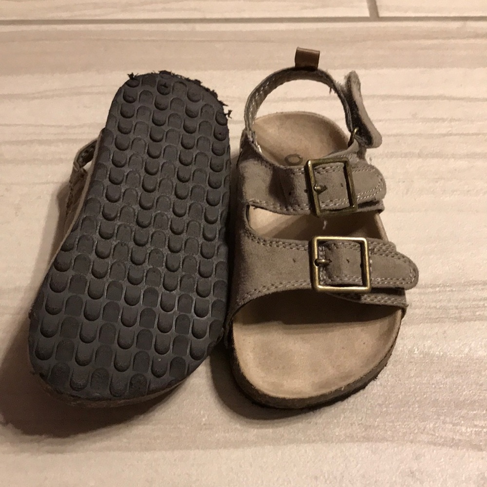 Osh Kosh sandals